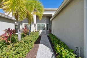 28571 Lobos Circle, Bonita Springs, FL 34135 Sold 04/29/25