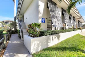657 Seaview Court, Marco Island, FL 34145 Sold 03/03/25