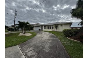 814 Victoria Drive, Cape Coral, FL 33904 Sold 05/13/25