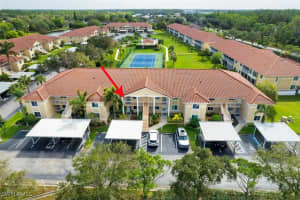 192 Furse Lakes Circle, Naples, FL 34104 Sold 01/22/25
