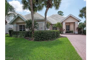 584 Eagle Creek Dr, Naples