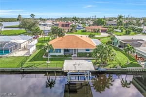 2199 Santiago Ave, Fort Myers