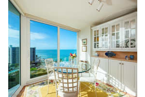 4041 Gulf Shore Boulevard, Naples, FL 34103 Sold 03/25/25