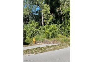 2716 5th Street, Lehigh Acres, FL 33971 Sold 11/21/25