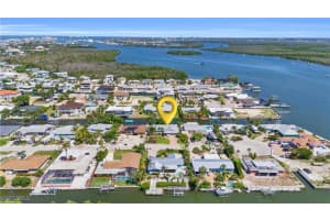 453 Washington Ct, Fort Myers Beach