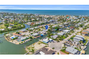 453 Washington Court, Fort Myers Beach, FL 33931 Sold 10/24/25
