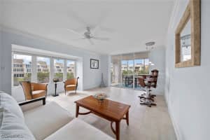 200 Periwinkle Way, Sanibel, FL 33957 - MLS#224093466