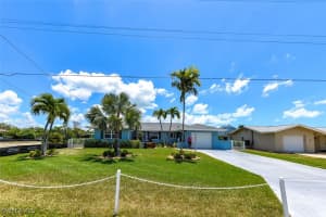 370 Washington Court, Fort Myers Beach, FL 33931 Sold 01/24/25
