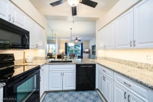 9200 Highland Woods Boulevard, Bonita Springs, FL 34135 Sold 04/03/25