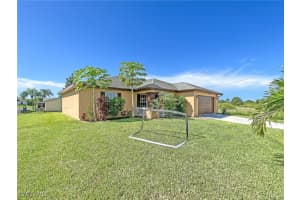 3105 8th Street, Lehigh Acres, FL 33976 Sold 01/30/25