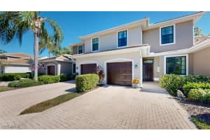 7660 Meadow Lakes Dr 1603, Naples