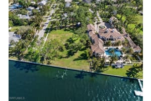 1212 Coconut Drive, Fort Myers, FL 33901 - MLS#224093868