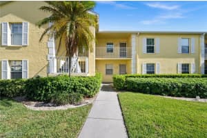 2714 Kings Lake Boulevard, Naples, FL 34112 Sold 02/05/25