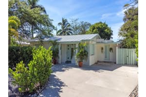 649 10th Street, Naples, FL 34102 Sold 01/21/25