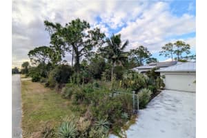 835 Carpenter Street, Lehigh Acres, FL 33974 Sold 03/28/25