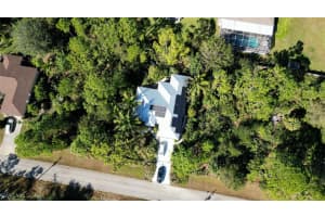 835 Carpenter Street, Lehigh Acres, FL 33974 Sold 03/28/25