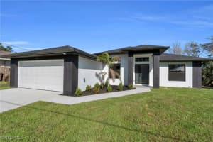3812 38th Street, Lehigh Acres, FL 33976 Sold 03/19/25