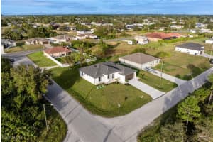 3318 9th Street, Lehigh Acres, FL 33976 - MLS#224094414