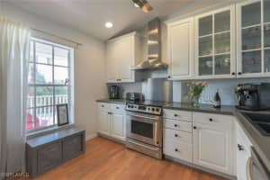 2105 Sunset Circle, Sanibel, FL 33957 Sold 04/07/25