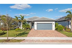 6779 Pennyroyal Dr, Naples