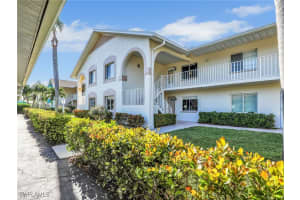 153 Gabriel Circle, Naples, FL 34104 Sold 03/14/25