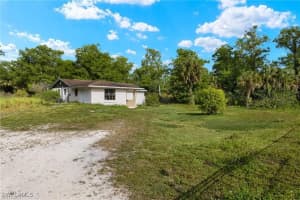 441 6th Street, Naples, FL 34117 Sold 06/23/25
