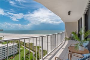 260 Seaview Court, Marco Island, FL 34145 Sold 02/27/25