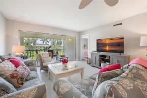 351 Charlemagne Boulevard, Naples, FL 34112 Sold 05/05/25