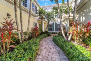 28608 San Lucas Lane, Bonita Springs, FL 34135 - MLS#224094697