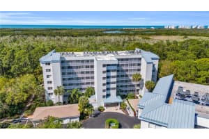 270 Naples Cove Drive, Naples, FL 34110 Sold 02/10/25