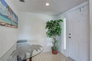 115 Georgetown Boulevard, Naples, FL 34112 Sold 06/06/25