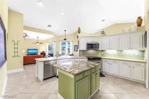 317 Lambton Lane, Naples, FL 34104 Sold 04/04/25
