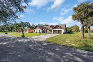 321 Cleveland Avenue, Lehigh Acres, FL 33936 - MLS#224094847