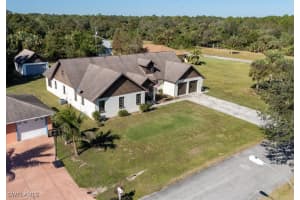 321 Cleveland Avenue, Lehigh Acres, FL 33936 - MLS#224094847