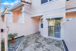 628 Woodshire Lane, Naples, FL 34105 Sold 03/17/25