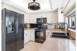 1784 Augusta Drive, Fort Myers, FL 33907 - MLS#224094957