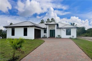 2517 11th St Sw, Lehigh Acres