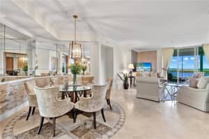 285 Grande Way, Naples, FL 34110 - MLS#224094983