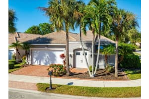 148 Glen Eagle Cir, Naples
