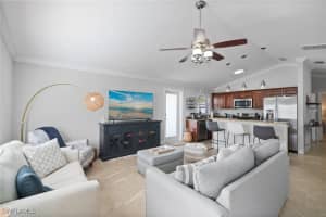 865 101st Avenue, Naples, FL 34108 - MLS#224095119