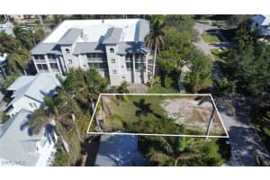 855 9th Avenue, Naples, FL 34102 - MLS#224095123