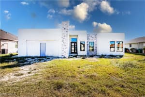 526 4th Street, Cape Coral, FL 33990 Sold 03/31/25