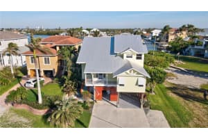 86 Dolphin Circle, Naples, FL 34113 Sold 03/10/25