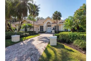 779 Tramore Lane, Naples, FL 34108 Sold 01/14/25