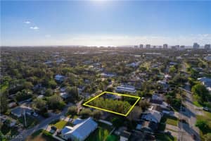 1303 Trail Terrace Drive, Naples, FL 34103 - MLS#224095299