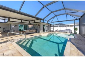 126 Albatross Street, Fort Myers Beach, FL 33931 - MLS#224095398