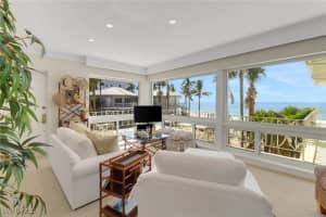 1851 Gulf Shore Boulevard, Naples, FL 34102 Sold 02/05/25