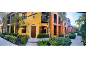 9092 Chula Vista St 11003, Naples