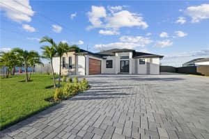 3 8th Terrace, Cape Coral, FL 33909 Sold 03/07/25
