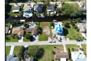 27281 Buccaneer Drive, Bonita Springs, FL 34135 Sold 12/26/24